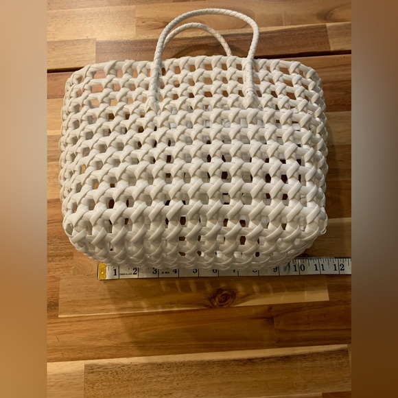 White Handmade Beach/Market Bag - Picture 2 of 5